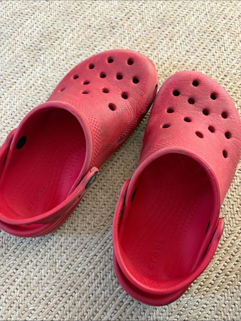 CROCS Kids Classic Clog in Bright Red